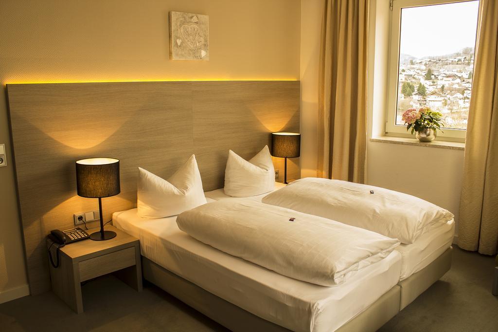 Garni Hotel Schmaus Viechtach Room photo