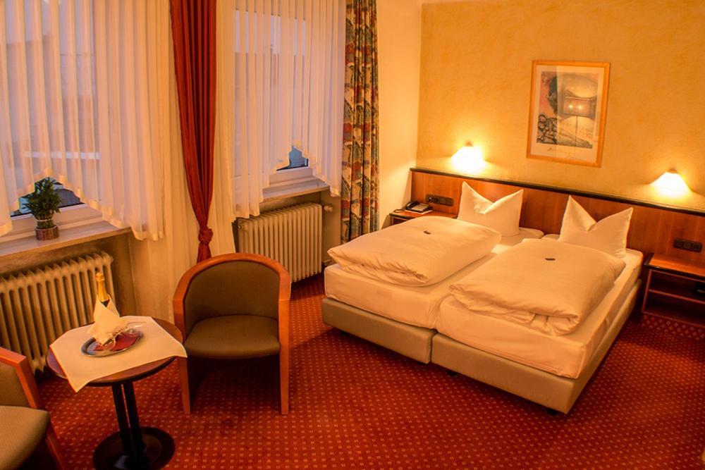 Garni Hotel Schmaus Viechtach Exterior photo
